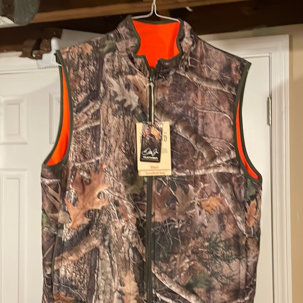 Mens reversible hunt vest